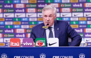 اختار الإيطالي كارلو أنشيلوتي، مدرب منتخب البرازيل الأول لكرة القدم